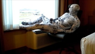 蜘蛛恐惧症 zentai 射入黑色避孕套