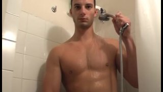 Romain Str8 neighbour serviced in a gay porn in spite of him