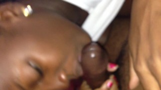 Чернокожий подросток Тот, Пришел, Чтобы Отсосать Большой Член В Прямом Эфире - Mastermeat1