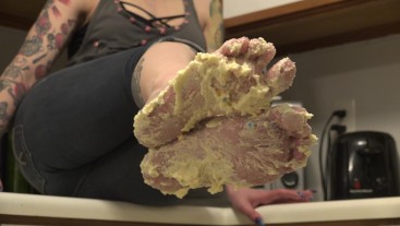 Birthday Bitch Foot Cake Crushing | Modelhub.com