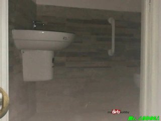 Student masturbates in an abandoned house, the danger of being caught