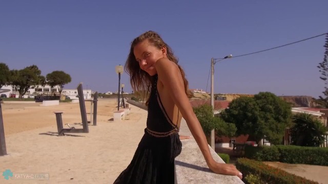 Clover Nude Public 3