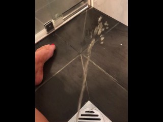 Pissing while Fingering myself