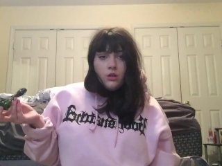 TEASE: smoke & showing off my butt