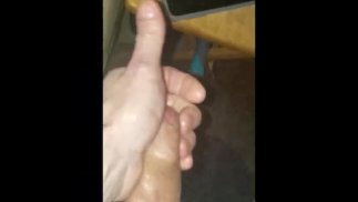 Я просто любовался своим толстым членом