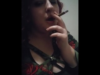 smoker, hit, big, solo female