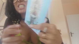 богохульный! Рисование пенисов на Деве Марии