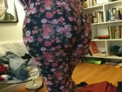 Trying on some of my clothes for you. - Screenshot 10 of 16 - Huge