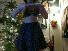 Trying on some of my clothes for you. - Screenshot 2 of 16 - Boobs