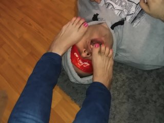 Worshiping step mom's feet