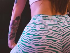Video Big Booty Redhead Girlfriend in Yoga Pants get Anal Fuck! Awesome girl Maru