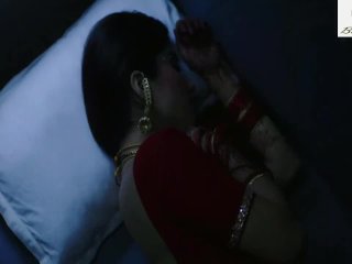 Aparna Bajpai Sex in the train (bidai)