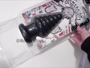 Preview 2 of PLUG TEST: GIANT DESTROYER BUTTPLUG AMERCICAN BOMBSHELL (BottomToys)