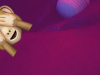 Ebony plays with phat pussy