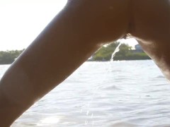 Public pissing - Screenshot 7 of 16 - Squirting