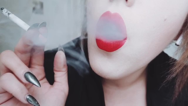 MISTRESS WITH LUSCIOUS RED LIPS CLOSE-UP SMOKING CIGARETTE - Pornhub.com
