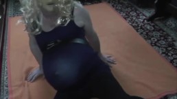 用我的大肚子分娩。