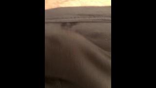 ¡Precum y semen a través de mi ropa interior!