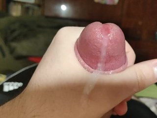 Close up & huge cumshot from teen guy