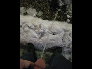 peeing in the snow