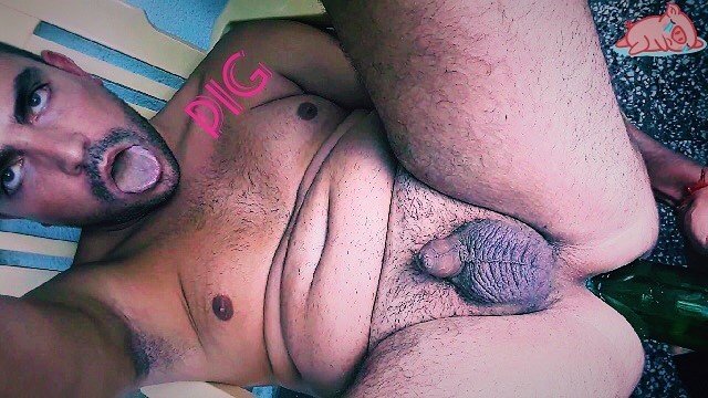 Pig Slut made use Beer Bottle to Gape Anal & send video to stepfather