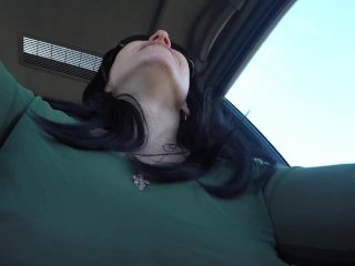 I undress_and fuck myself with vibrators in_the car while driving.