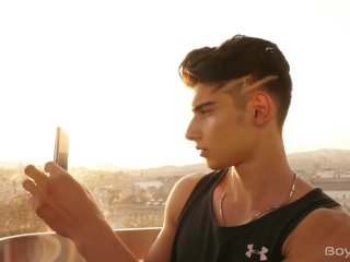 Straight College Jock Bastian Karim Barebacks Jared Shaw For The First Time screenshot number 0