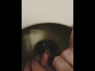 FtM peeing from my clit-dick