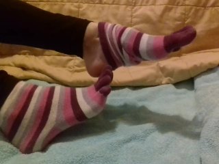 spread toes, socks, toes, verified amateurs