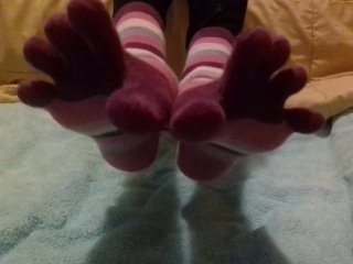 Spreading my toes and showing you my feet and soles in toe socks