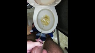 想让我在你嘴里撒尿吗？- 卡米洛·布朗