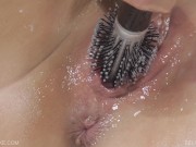 Preview 3 of Queensnake.com - Self Brushing - Queensect.com
