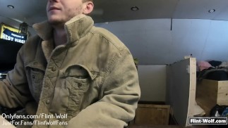 Défi quotidien quotidien de Flint Wolf! jour cinquante et un