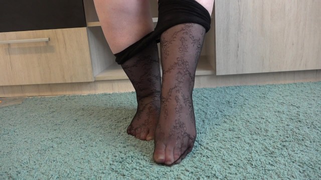 Foot BBW with Feet Fetish do you like Pantyhose with a Pattern on Fat Legs?  - Pornhub.com