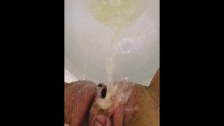Messy toilet piss spray