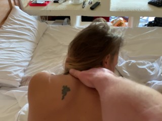 100% Echter Sex: Fick Die Nasse Und Enge Muschi Meiner Frau in Unserem Hotelzimmer (4K)