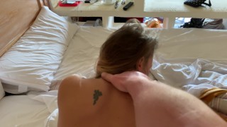 100% Real Sex: Fodendo a buceta molhada e apertada da minha esposa em nosso quarto de hotel (4K)