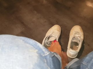 verified amateurs, feet, smelly shoes, sneakers
