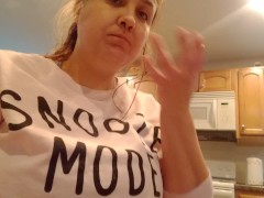 Casually pissing while I eat Breakfast - Screenshot 3 of 16 - Teen Pee