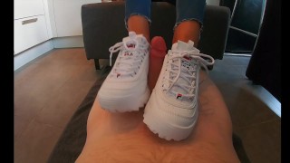 Fila Disgregatore POV Sega Con Le Scarpe Con Sperma Sopra