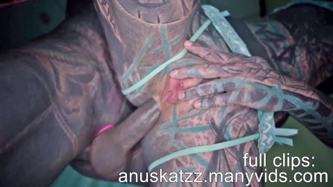 Skinny heavily tattooed dreadhead teen with splitted tongue get anal fucked