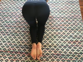 yoga pants, foot, barefoot, fetish