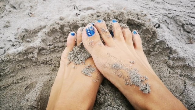 Beach feet fetish porno