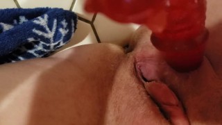 Gaping Cumming And Creaming A Wet Pussy