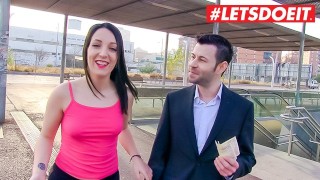 LETSDOEIT - Unbekannter fickt mit Pornstar gegen Bezahlung