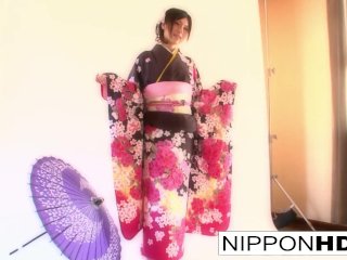 Japanese geisha gets tied up and played with