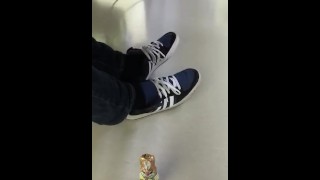 Vídeo de shoeplay 024: Adidas Shoeplay at Work 4 (Edição de Páscoa)