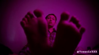 Venus füttert dich mit Sperma und Achselhaaren PB&J!