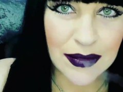 Tease - Screenshot 9 of 16 - Latex