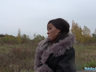 Public Agent British Ebony Queen Kiki Minaj Fucked Outside screenshot number 2